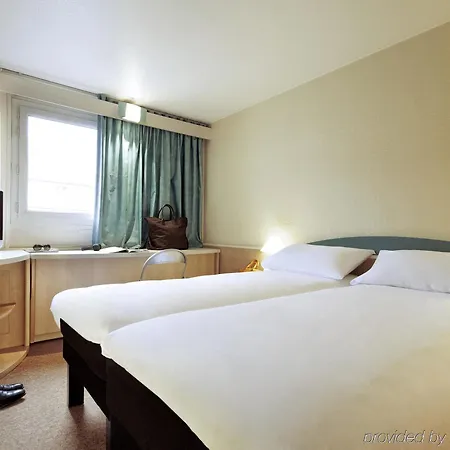 Ibis Lyon D'abeau 3*