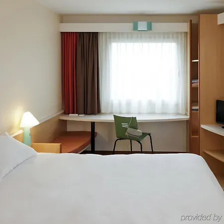 Ibis Lyon D'abeau Отель Л'Иль-д'Або