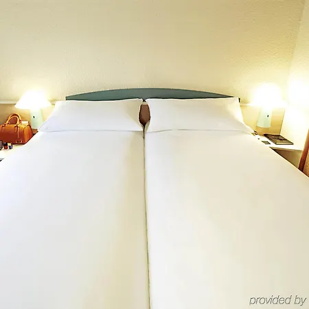 Ibis Lyon D'abeau 3* Л'Иль-д'Або