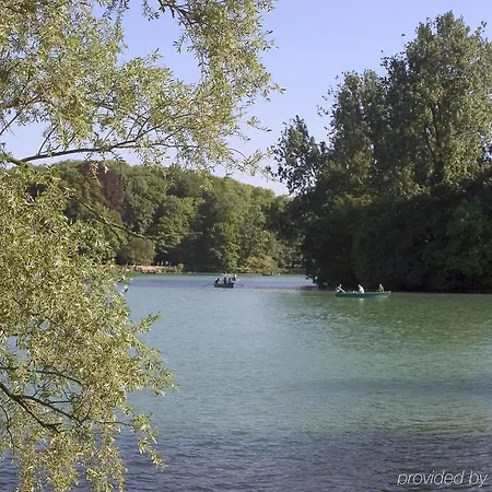 Ibis Lyon D'abeau 3* Л'Иль-д'Або