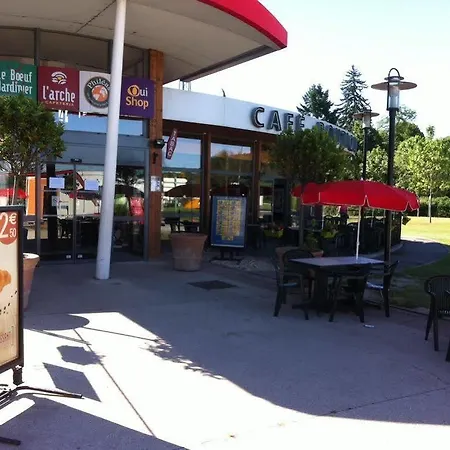 Отель Ibis Lyon D'abeau