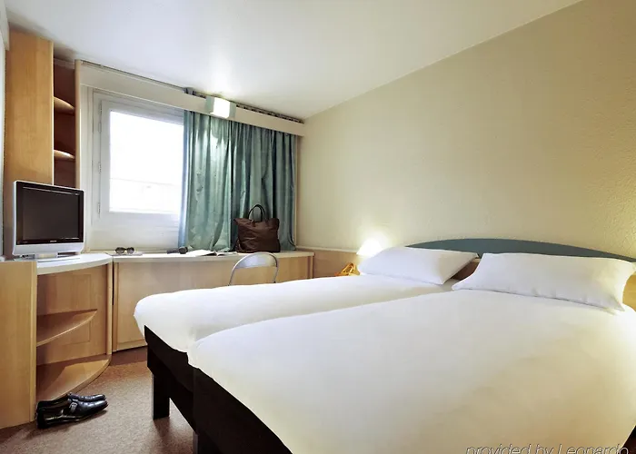 Ibis Lyon D'abeau 3*