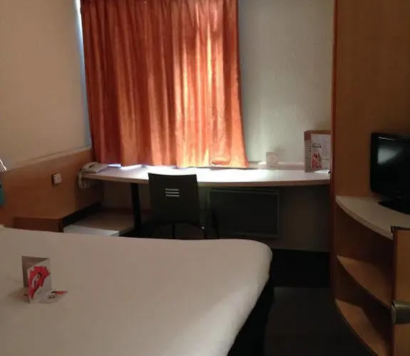 Ibis Lyon D'abeau 3* L'Isle-d'Abeau
